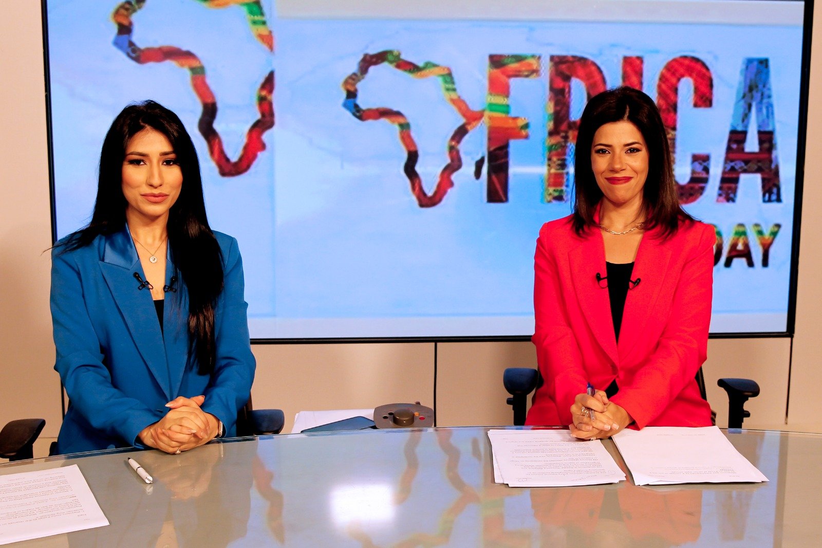 المسلمانى يفتتح استوديو النشرات المطور (2)