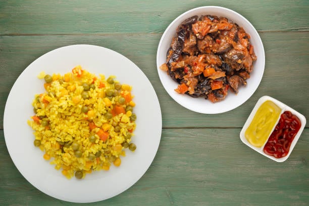 ارز بالخضار