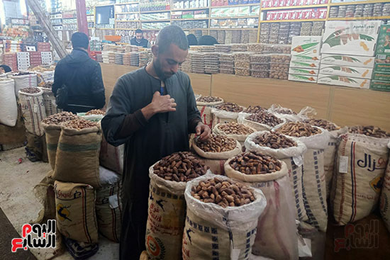 البلح البلح