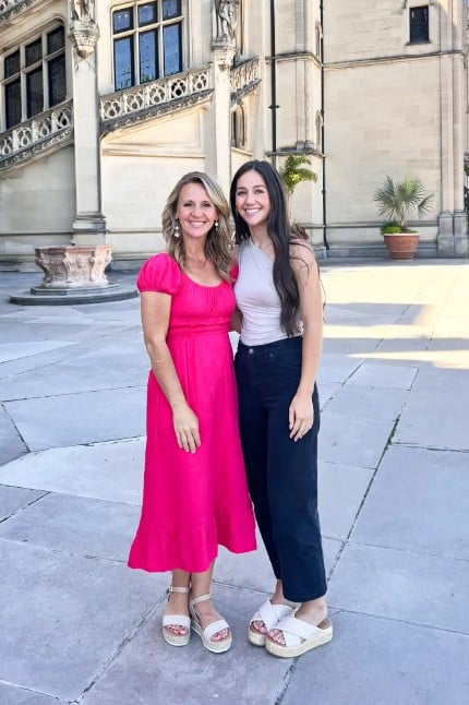 الأم وابنتها