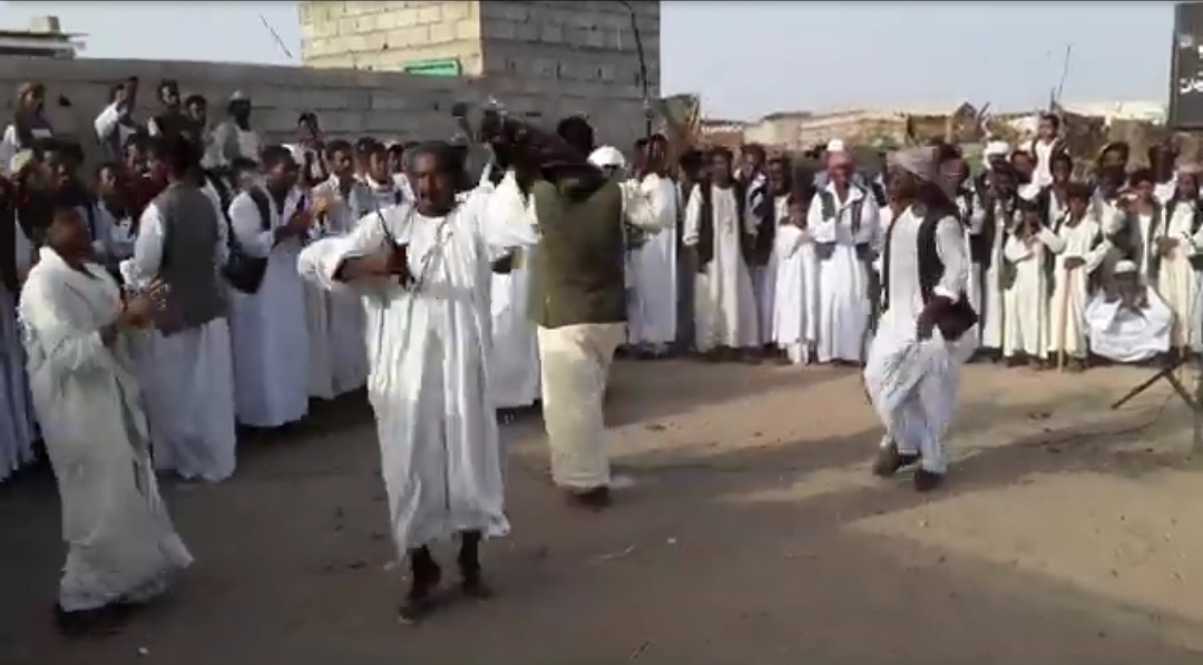 قبائل العبابدة يرقصون الهوسيت
