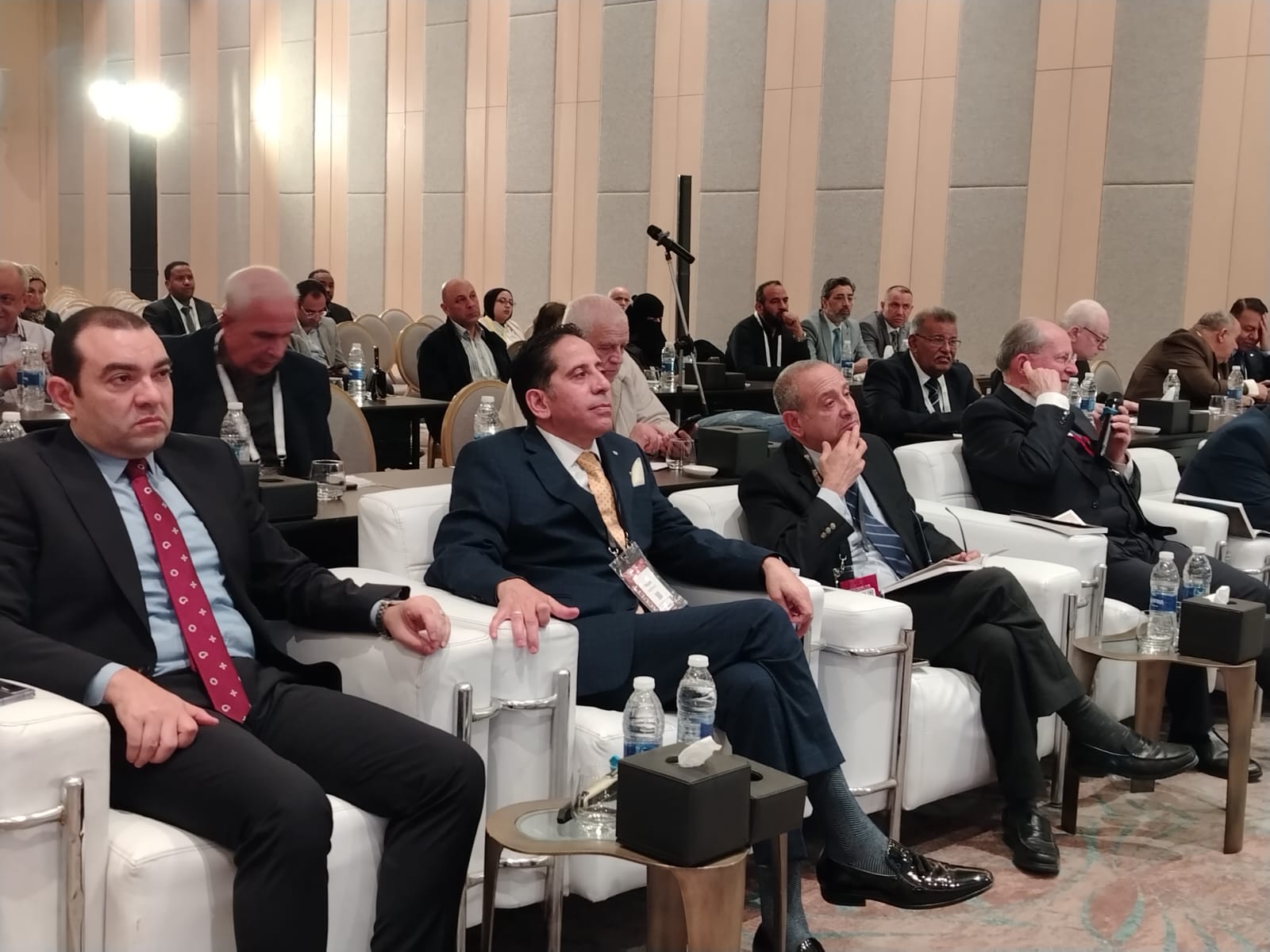 أساتذ وخبراء أمراض القلب