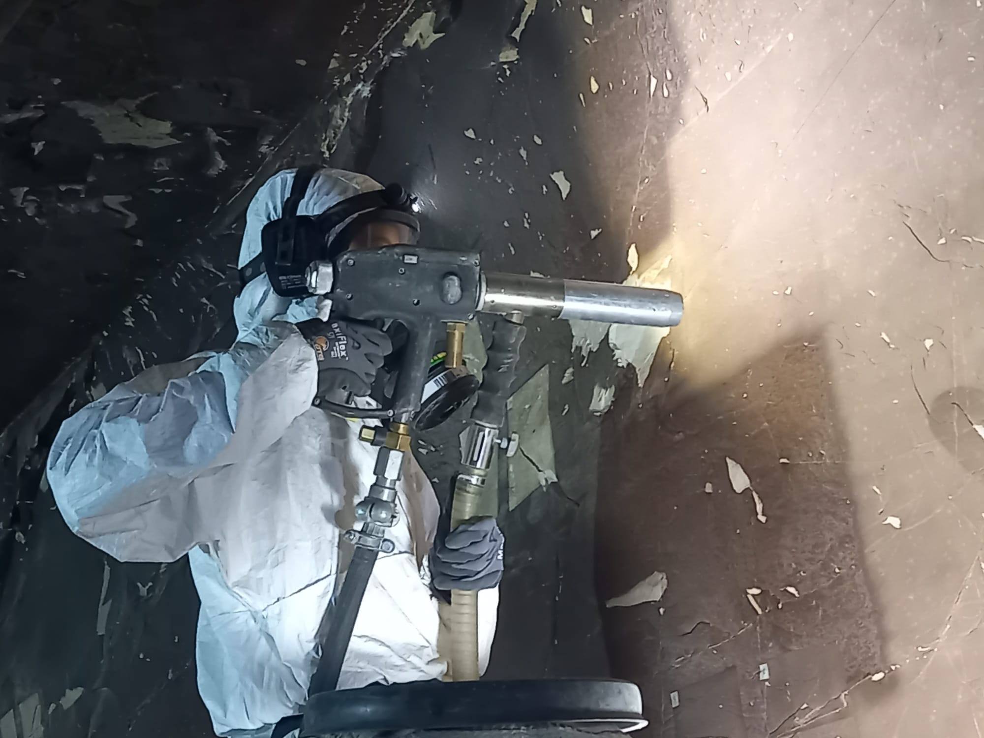 العمل المتطور داخل مقبرة بادى آمون أوبت بطول 320 متراً في جبانة العساسيف