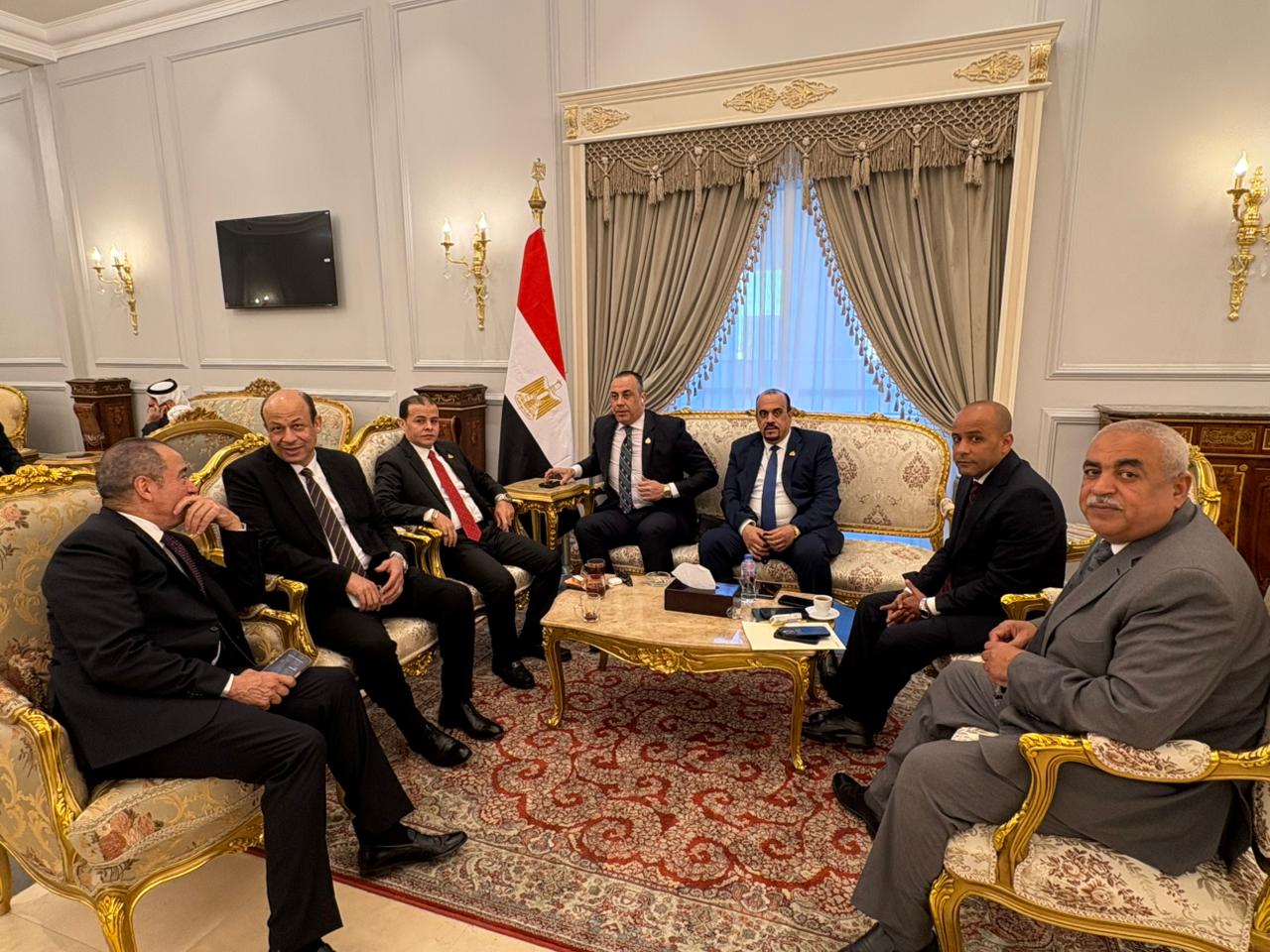 النواب فى انتظار الجلسة العامة