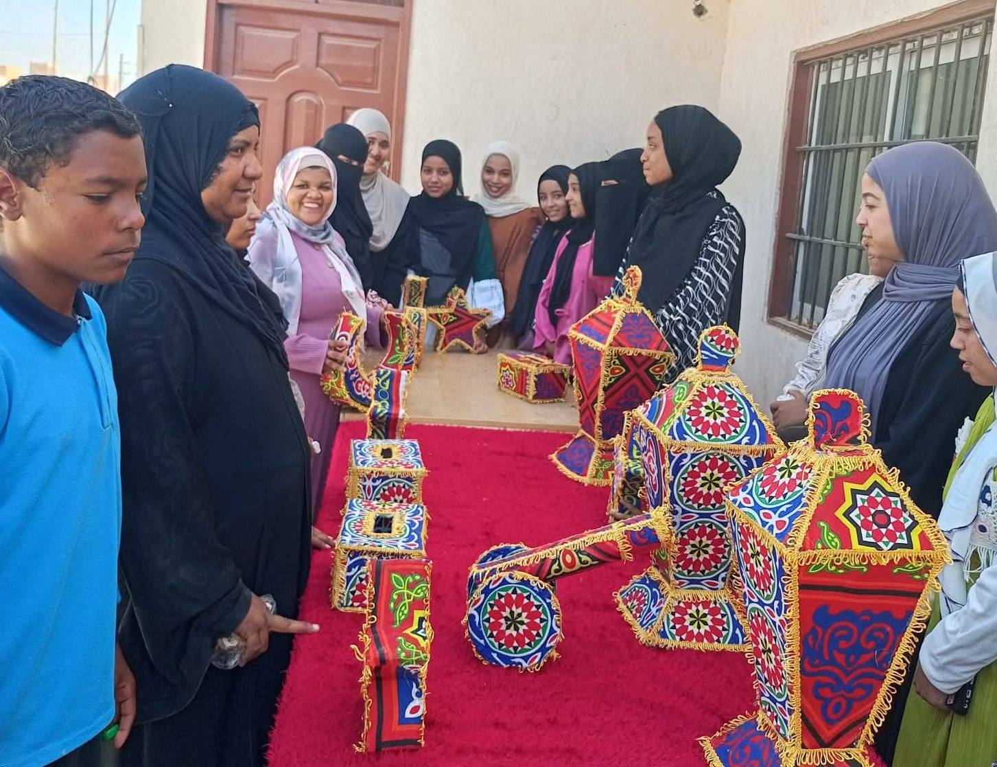 ورش أركت شبابية لعمل فانوس ومدفع شهر رمضان المبارك