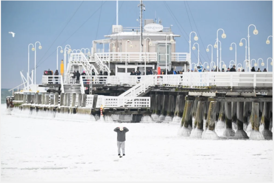 المشهد الجليدي