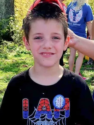 الطفل إيميت بينيت