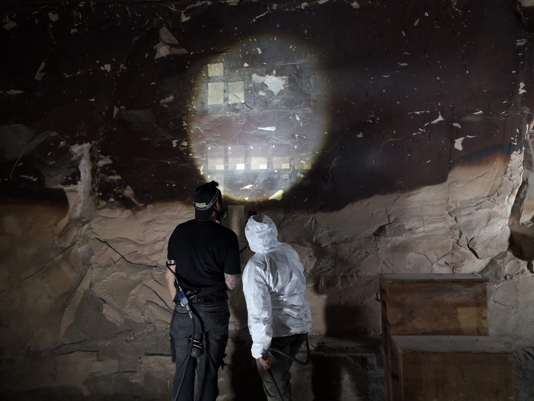 البعثة الفرنسية تكشف تفاصيل عملها في المقبرة وتنظيف جدرانها