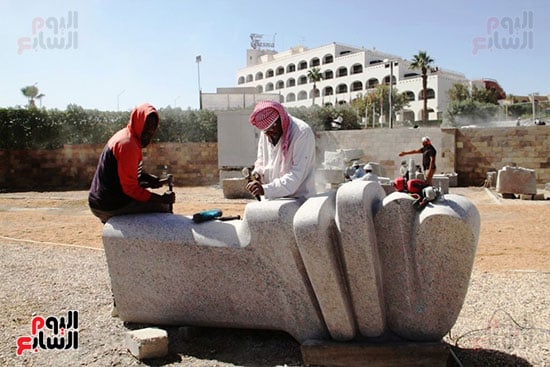 أعمال فنية ضخمة