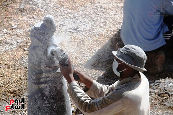 عمل فنى على الجرانيت