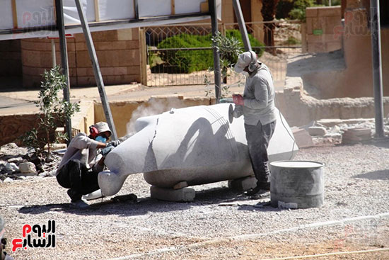 جانب من العمل