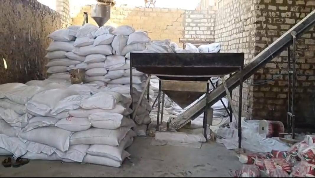 التموين تضبط 10 طن سكر مجهول المصدر وبدون فواتير في حملات بإسنا