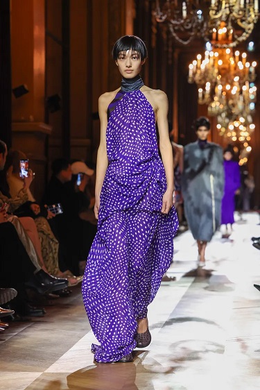 اللون البنفسجي