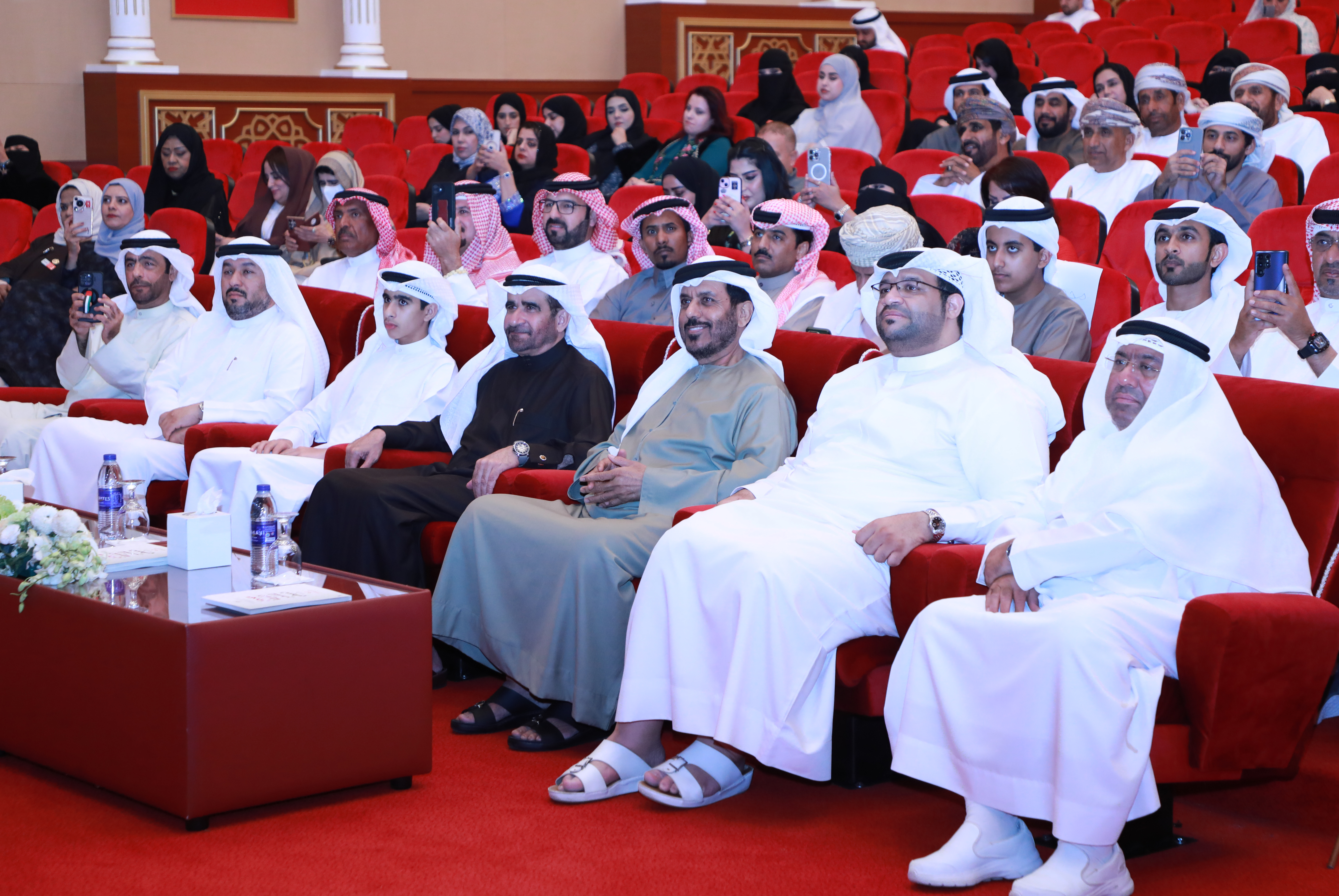 خلال الأمسية الشعرية فى ختام المهرجان