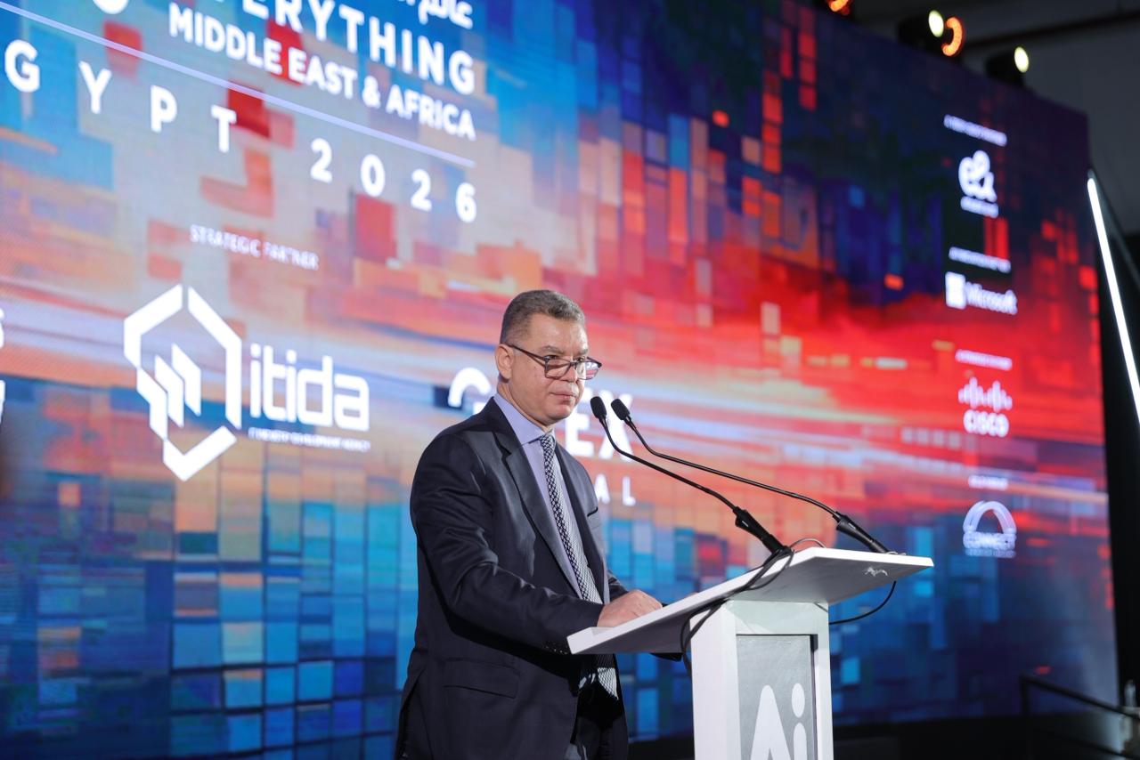 وزير الاتصالات