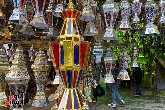 الفانوس سيد المشهد