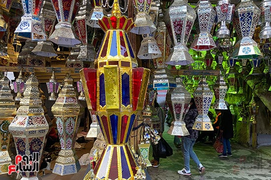 الفانوس سيد المشهد