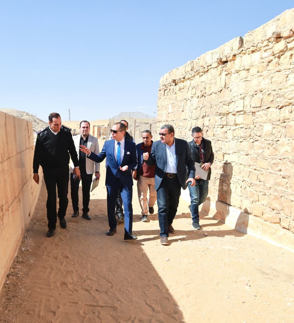 النيابة الإدارية تُعاين مقبرة «خنتي كا» بسقارة وتُصدر قرارات عاجلة (8)