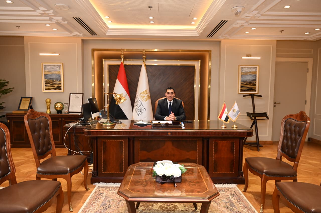 جوهر نبيل يتسلم مهامه