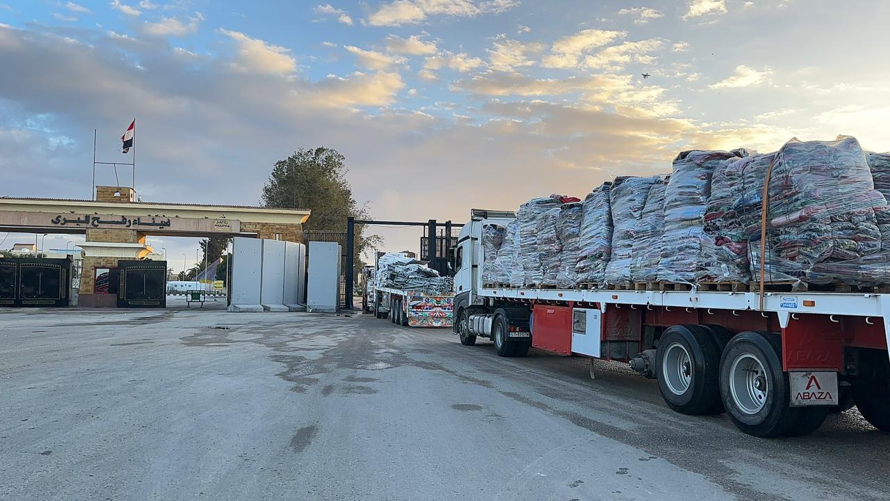 قوافل زاد العزة الى غزة