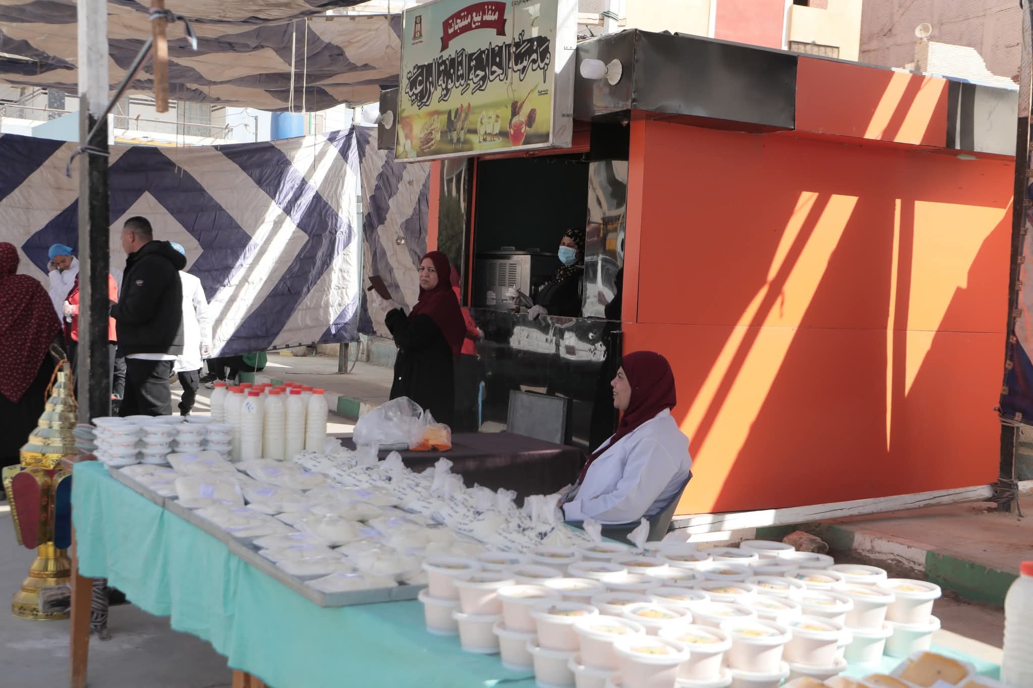 المدارس المنتجة بالوادى الجديد تستعد لاحتكار سوق المنتجات الغذائية الطازجة  (15)