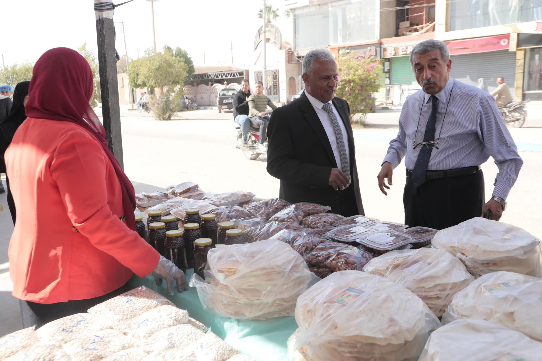 المدارس المنتجة بالوادى الجديد تستعد لاحتكار سوق المنتجات الغذائية الطازجة  (14)