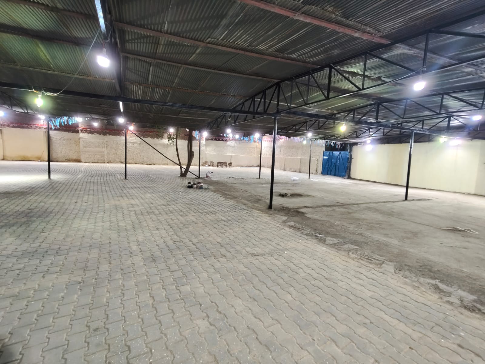 تجهيز سوق حضاري ومنظم لبائعي شارع العريش