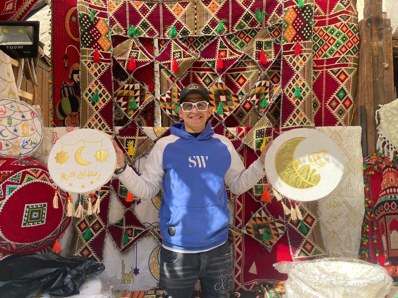 محمود كحيل بائع زينة رمضانية