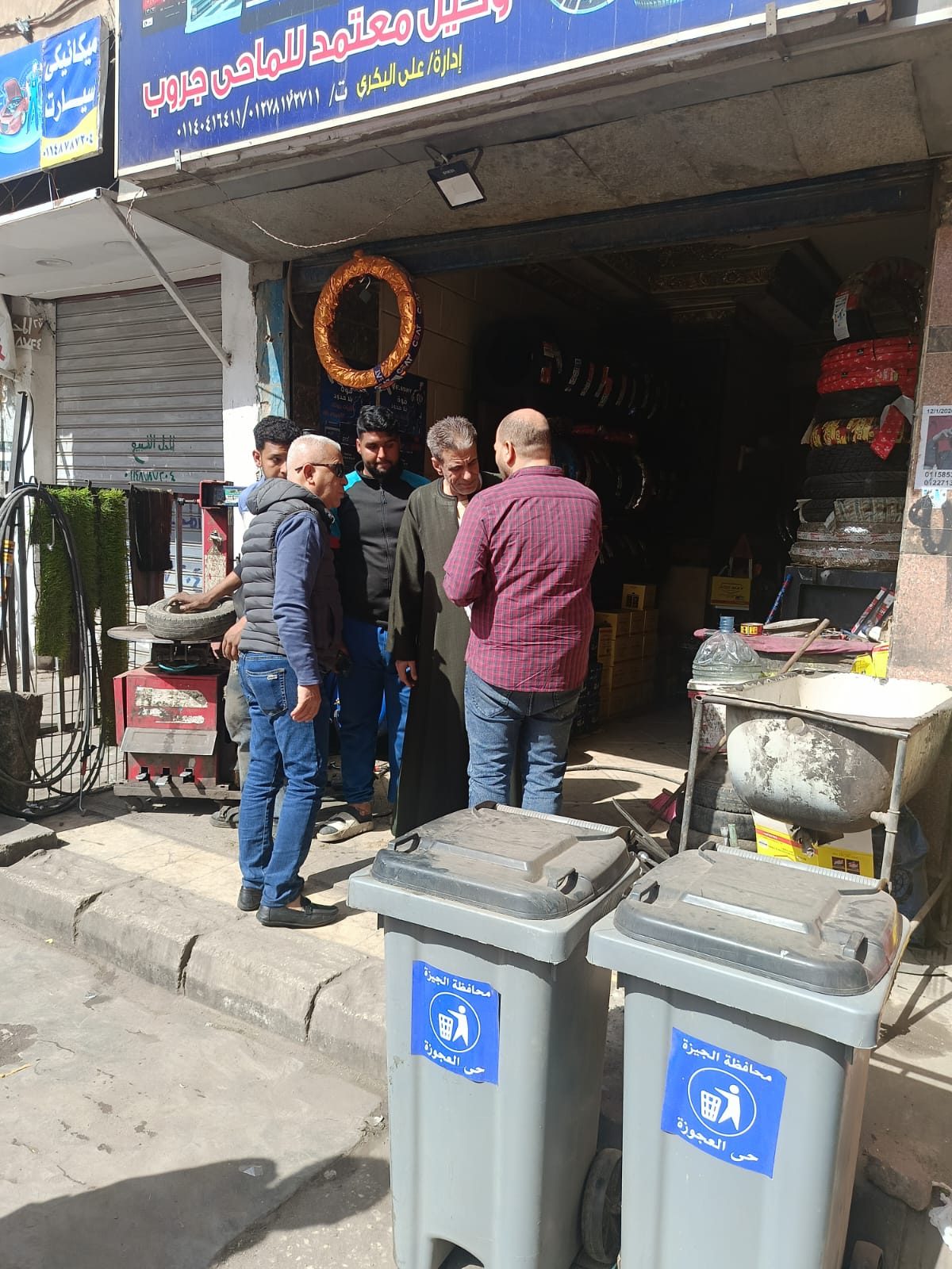 حى العجوزة يشدد الرقابة على المحال التجارية (5)