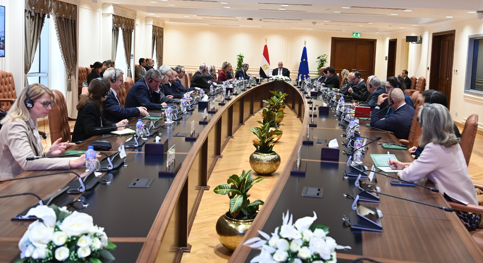 رئيس مجلس النواب يستقبل سفراء دول الاتحاد الأوروبى فى مصر (4)