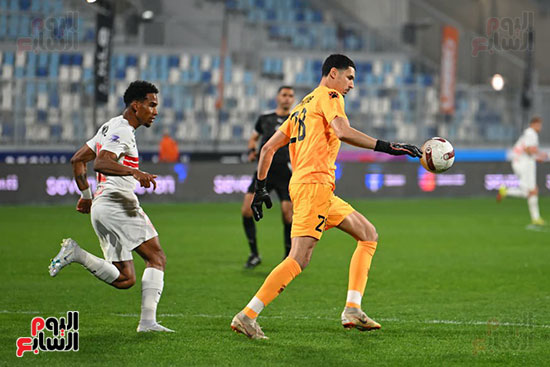 بن شرقى وحارس سموحة