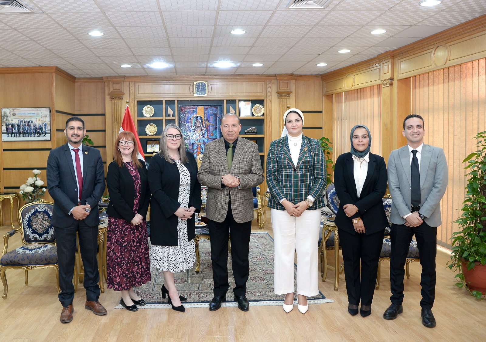 صورة تذكارية مع الوفد