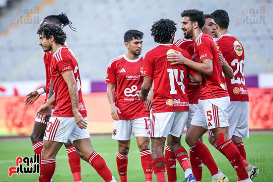 فرحة واحتفال لاعبى الأهلى بالهدف
