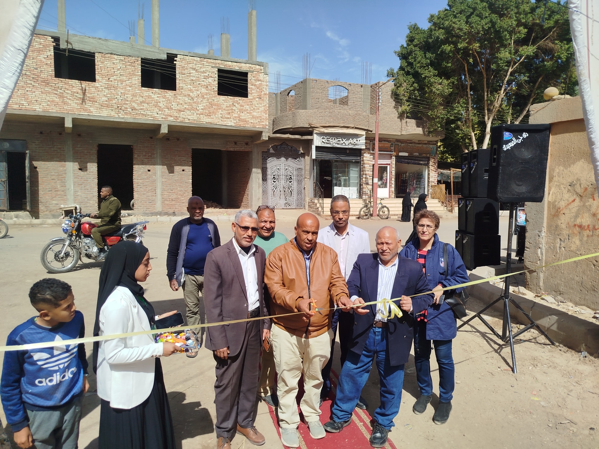 افتتاح معرض أهلاً رمضان بمدينة الزينية لتوفير سلع غذائية للمواطنين بأسعار مخفضة