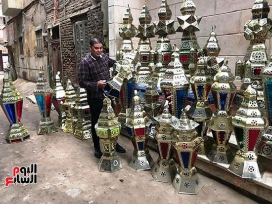 تصميمات مختلفة من الفوانيس