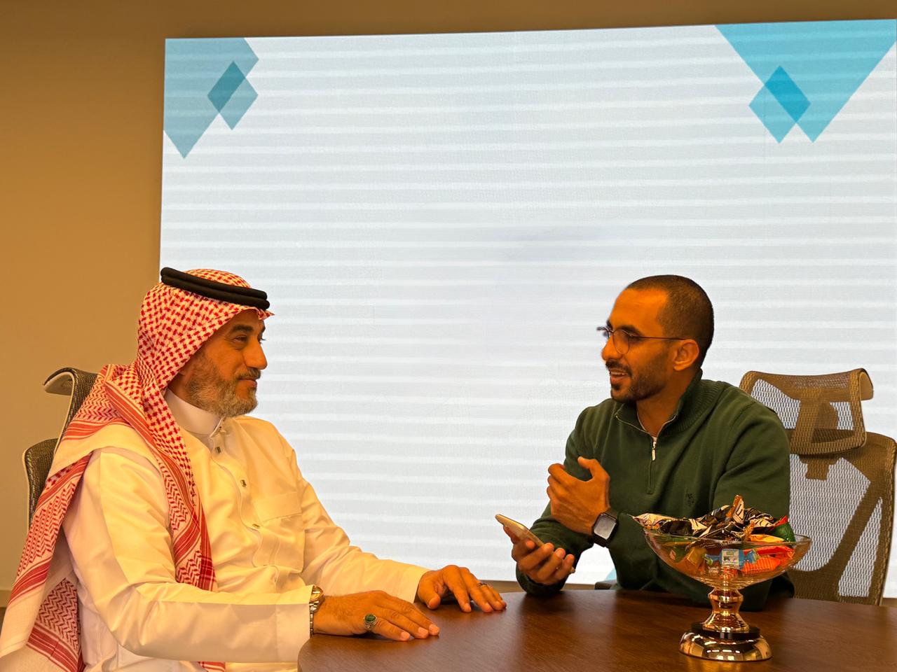 المهندس حسام الريان والزميل محمد أسعد  (2)