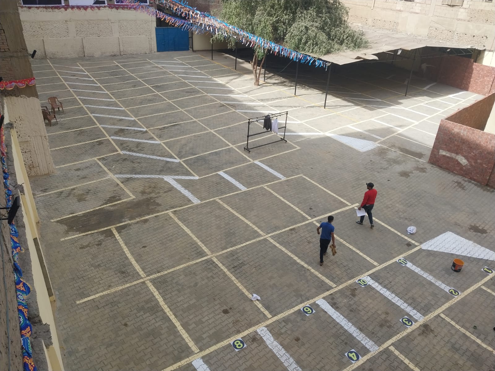 سوق حضاري للباعة الجائلين بشارع العريش