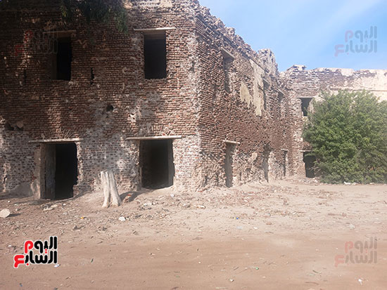 طابية-عرابي-في-عزبة-البرج-تمثل-موقع-أثرى طابية-عرابي-في-عزبة-البرج-تمثل-موقع-أثرى