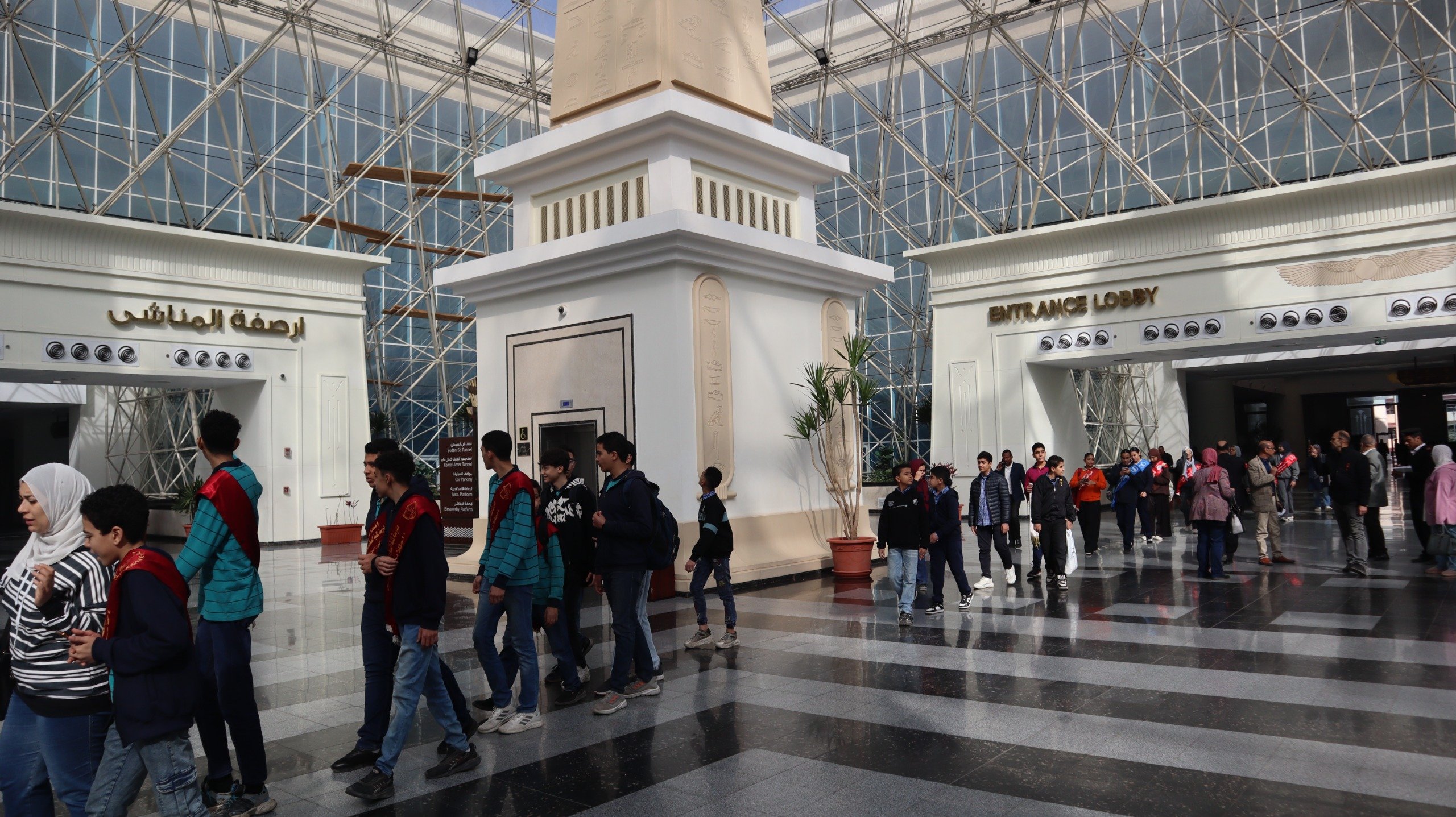 جولة للطلبة بالمحطة