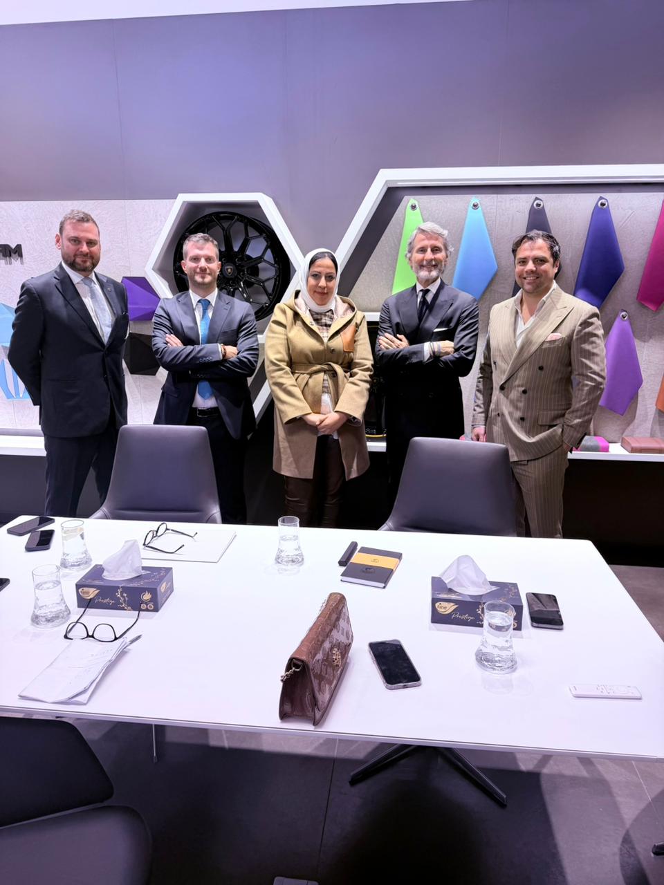 التدشين الرسمي لعلامة السيارات الإيطالية الفاخرة  لامبورجيني  بالسوق المصري  (2)