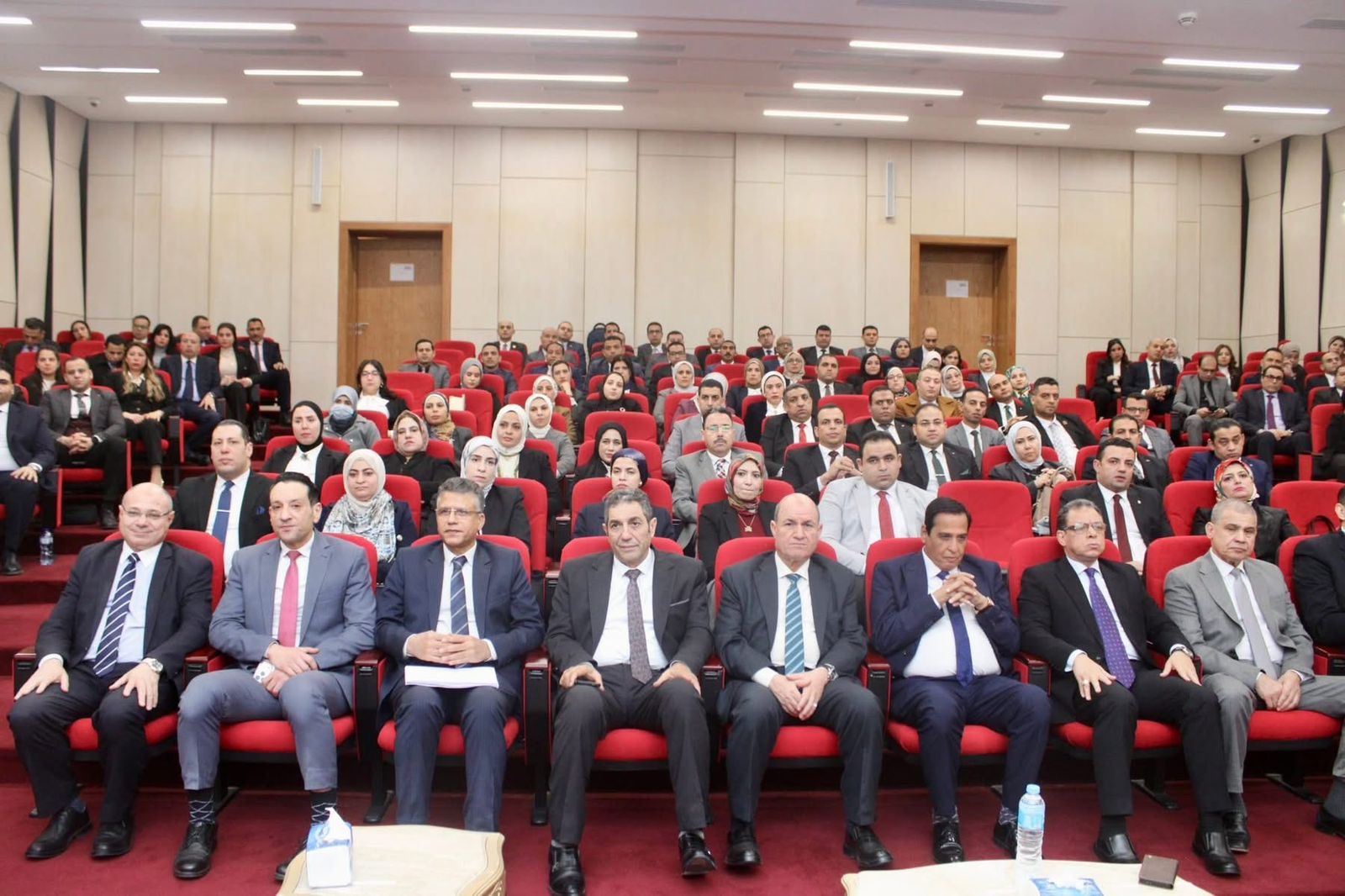 جانب من الحضور في انطلاق مشروع فكر جديد بالنيابة الإدارية جانب من الحضور في انطلاق مشروع فكر جديد بالنيابة الإدارية