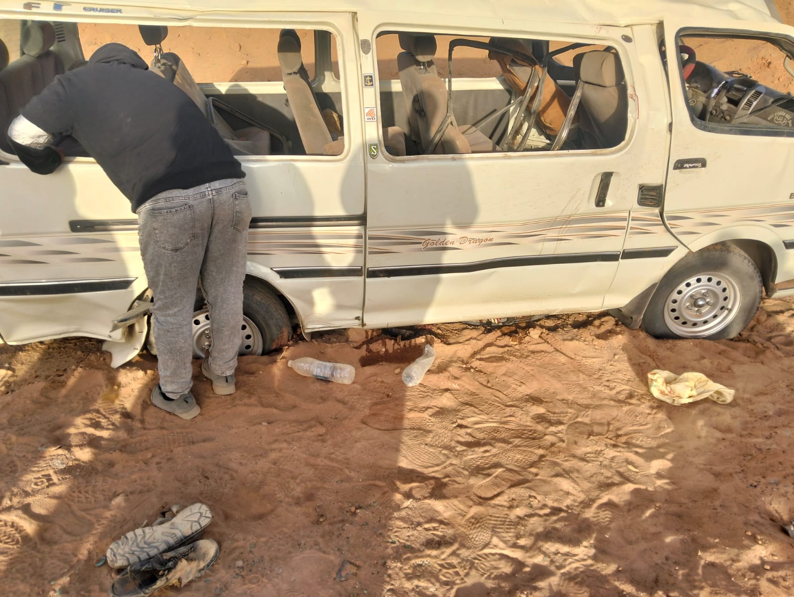 حادث تصادم على الطريق الصحراوى بأسوان (1)