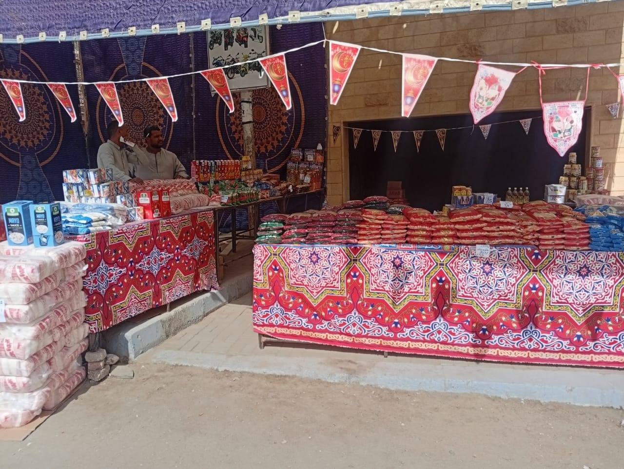 معرض أهلاً رمضان لتوفير سلع ومنتجات مخفضة لأهالى مدينة القرنة