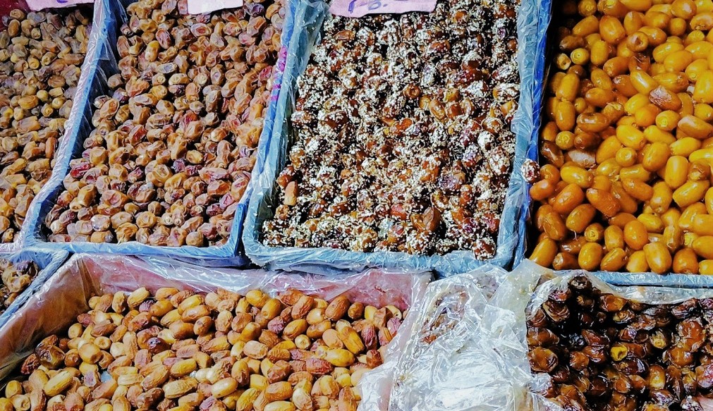 اسعار انواع البلح السيوي باسواق مطروح اسعار انواع البلح السيوي باسواق مطروح