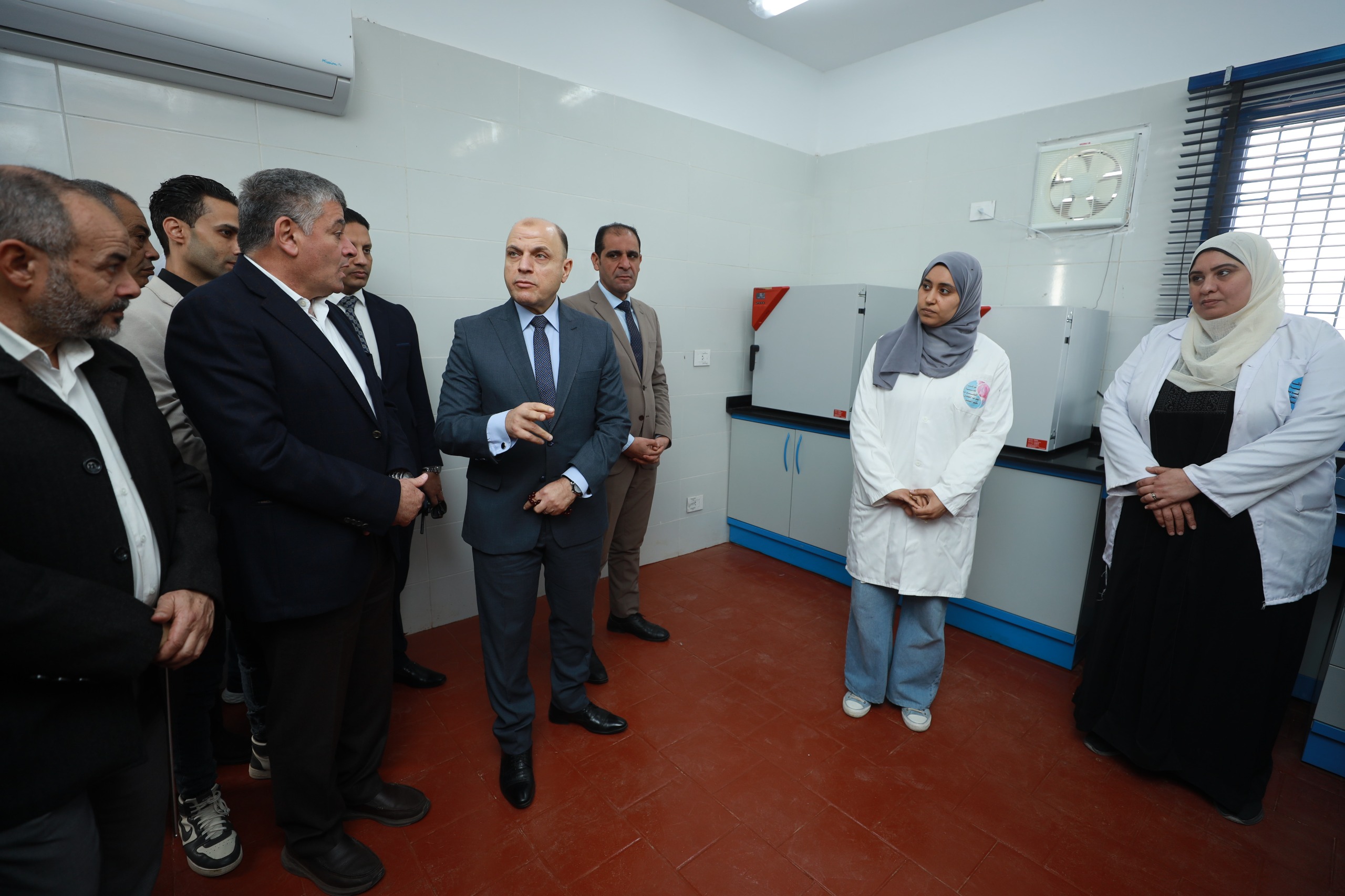 جانب من جولة محافظ كفر الشيخ جانب من جولة محافظ كفر الشيخ