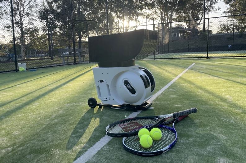 المدرب الذكي للتنس