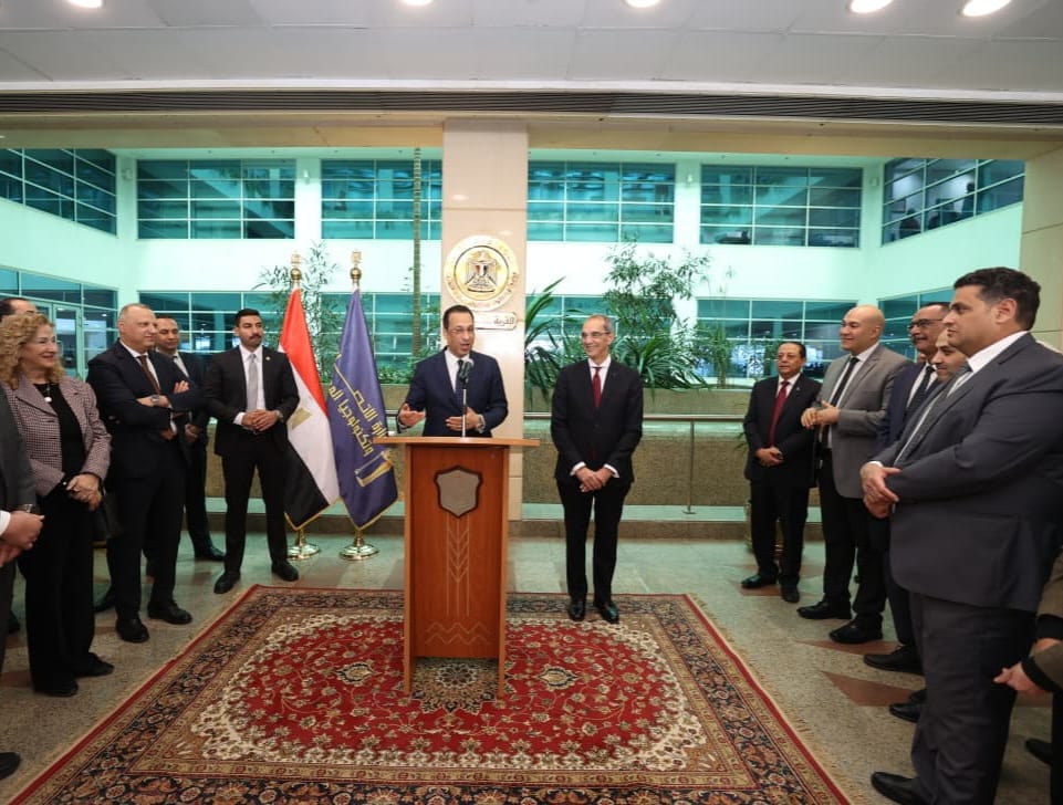 5b5e3596-0db6-4b93-8f80-f408248384c0