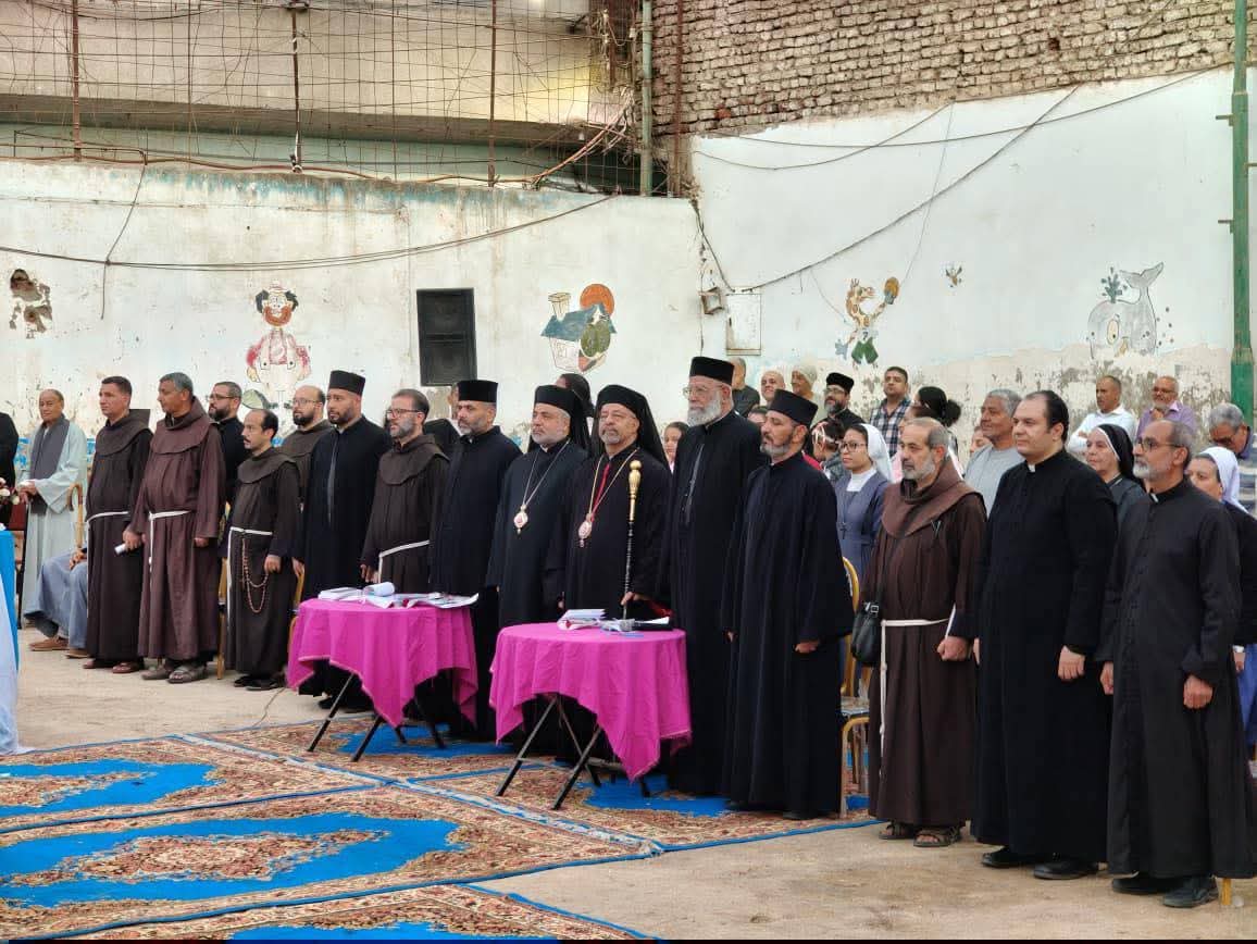 بطريرك الأقباط الكاثوليك يضع حجر أساس كنيسة العذراء بالمريس