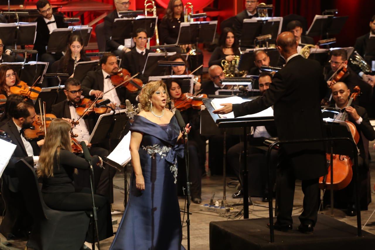 نجوم الأوبرا بين المشاعر والموسيقى فى عيد الحب (7)