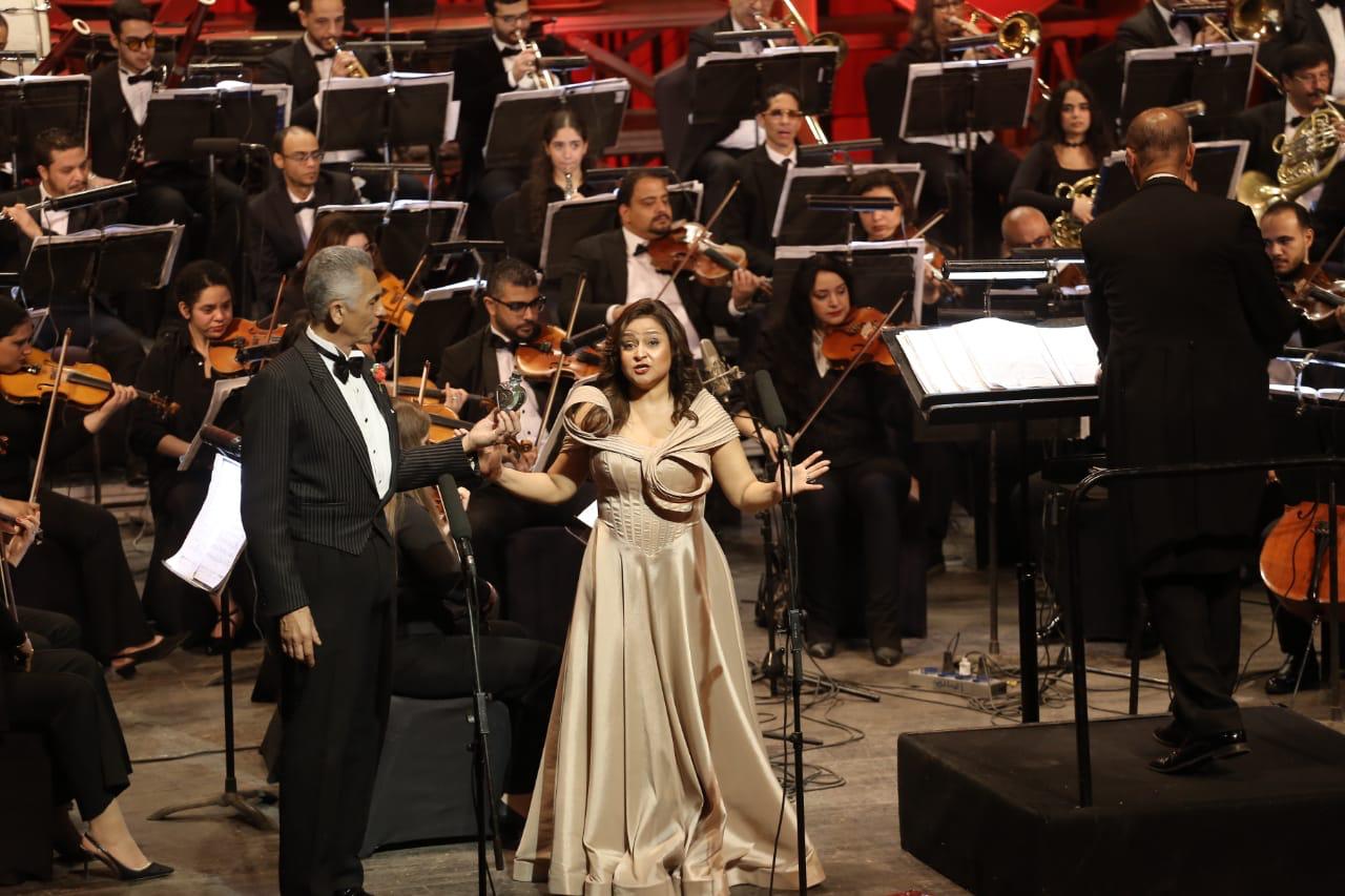 نجوم الأوبرا بين المشاعر والموسيقى فى عيد الحب (6)